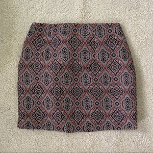 Geometric patterned mini skirt